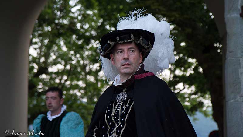 Medieval Men invade Fivizzano